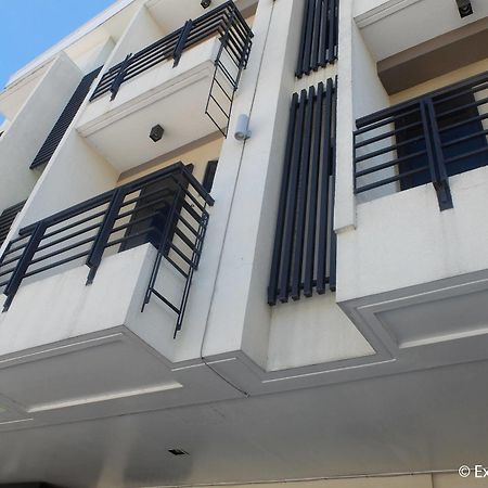 Elyseah Condotel Angeles Exterior photo