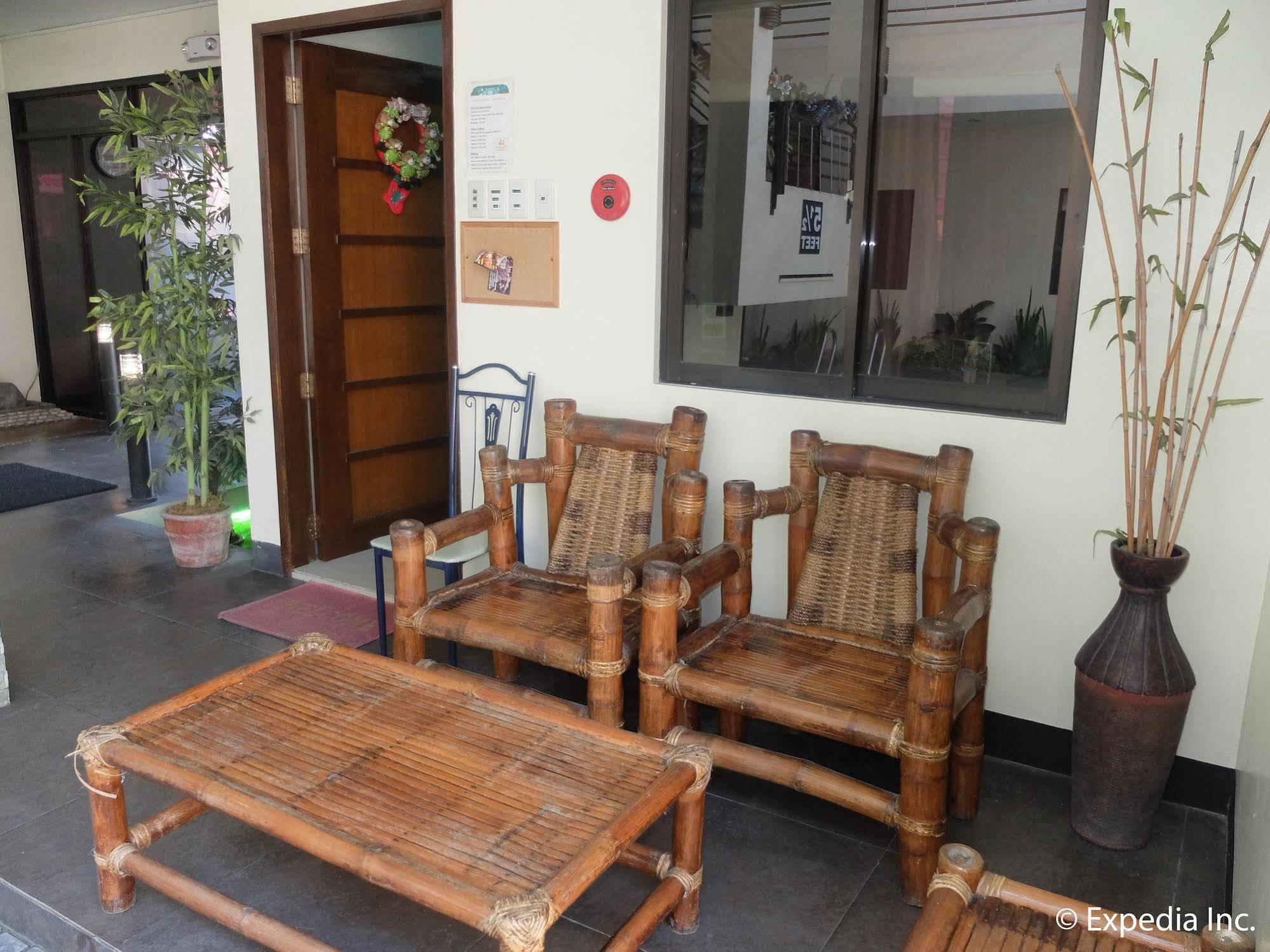 Elyseah Condotel Angeles Exterior photo