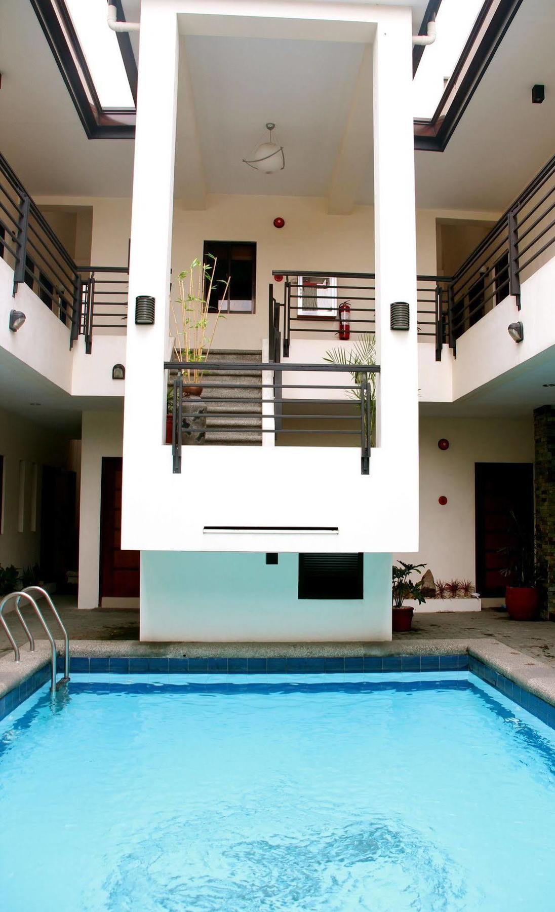 Elyseah Condotel Angeles Exterior photo
